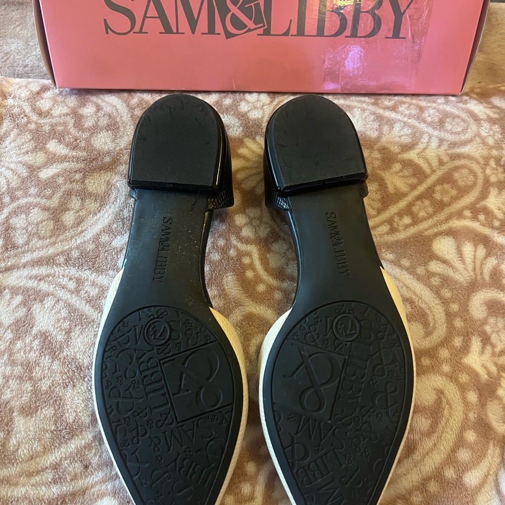 Sam & Libby Two-Tone Pointed D'Orsay Flats in Cream and Black - Picture 4 of 8